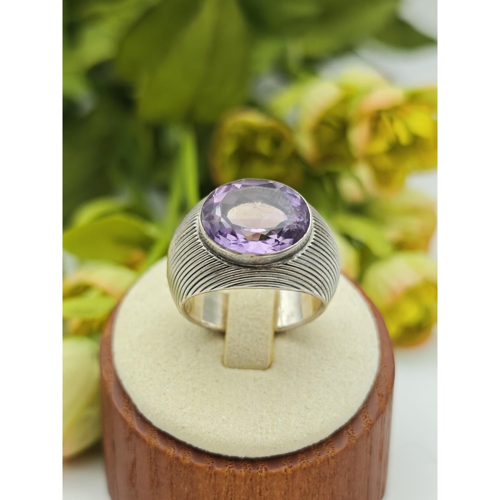 Artisan Amethyst Signet Ring Unisex Size 8 Purple Sterling Silver Ribbed Band